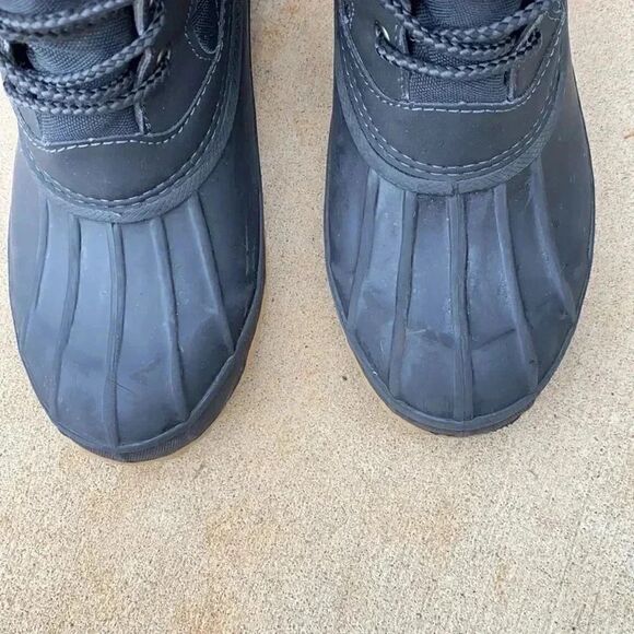 Khombu Wendy Quilted Duck Boots - Picture 5 of 13